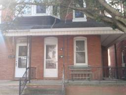 AUC MONROE RE001.JPG